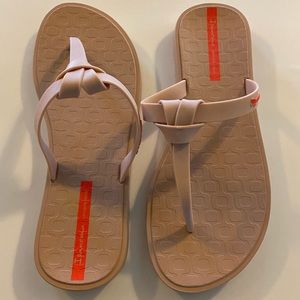 Ipanema rubber sandals